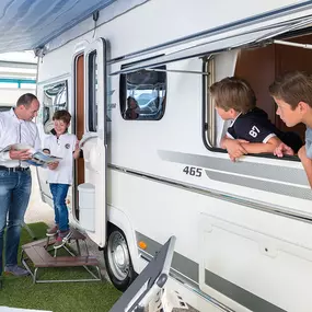 Knobben Caravans BV