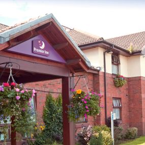 Premier Inn Glasgow (Bellshill) hotel exterior