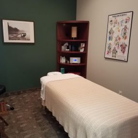 Chiropractic Massage Room