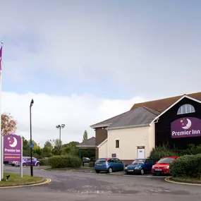 Premier Inn Braintree (Freeport Village) hotel exterior