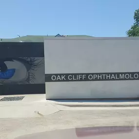 Bild von Oak Cliff Ophthalmology, PA: Jeffrey Robertson, MD