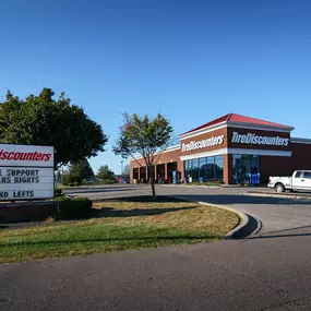 Tire Discounters on 1041 Hebron Rd in Heath