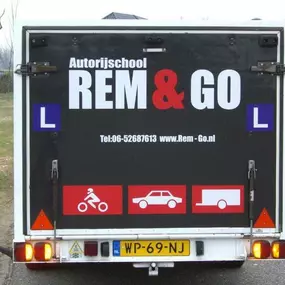 Auto- en Motorrijschool Rem & Go