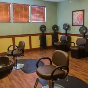 With a large variety of amenities such as our on site beauty salon, barber shop, guest suite, and more - The Willows Of Arbor Lakes offers everyone the very thing they need to be successful. For a complete list of our A La Carte services, please visit our website.