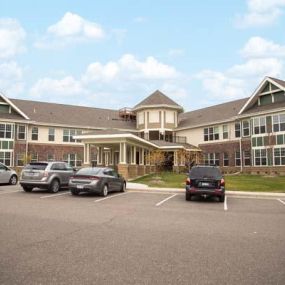 Welcome to The Willows of Arbor Lakes, your new home for senior living. Experience the warmth of a caring community and the comfort of a beautiful apartment in Maple Grove.