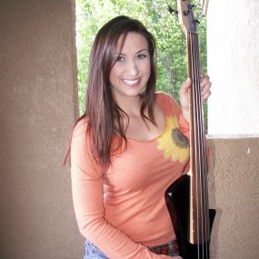 Electric Upright Bass Lessons.
Lessons on Electric Bass, Upright Bass and Electric Upright.