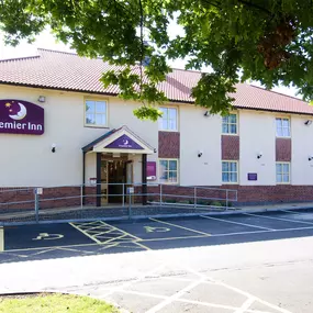 Premier Inn Telford North hotel exterior