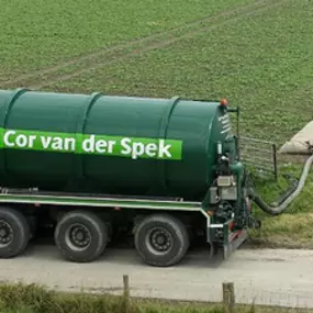 Cor van der Spek Mesthandel en Transport VOF