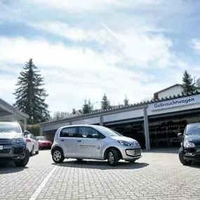Autohaus Ing. Hadl GmbH Außengelände