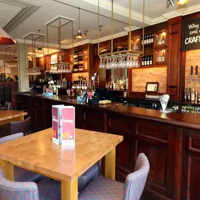 Coombe Lodge Beefeater restaurant