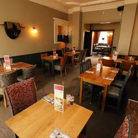 Coombe Lodge Beefeater restaurant