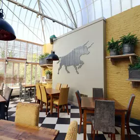 Coombe Lodge Beefeater restaurant