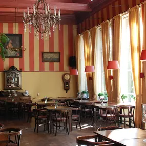Theeschenkerij Velserbeek
