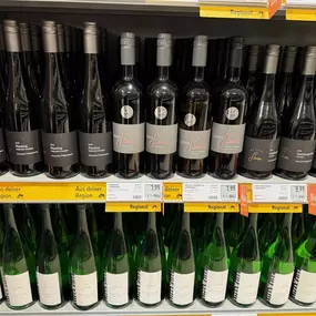REWE Mömbris Weinregal