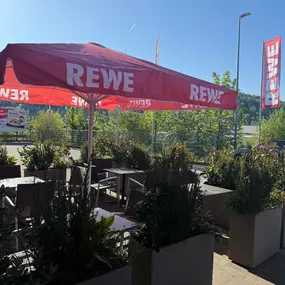 REWE Mömbris Sonnenschirm