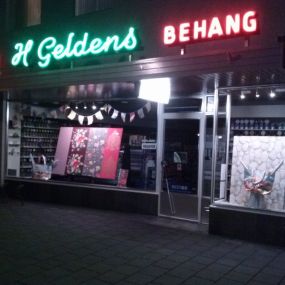 Geldens Verf en Behang H