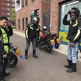 Auto- en Motorrijschool ED ISHAK