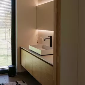 Neem vandaag nog contact met ons op en ontdek hoe ZiZo Interieur jouw badkamer kan realiseren.