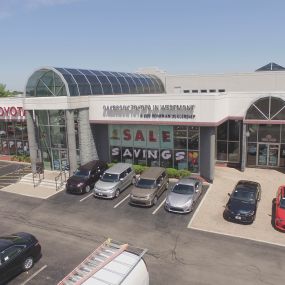 Oakbrook Toyota in Westmont, Illinois