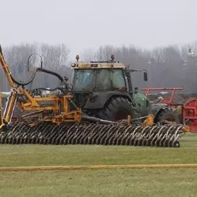 Loonbedrijf R van Vliet BV