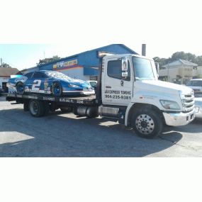 Call now for a fast and efficient towing service!