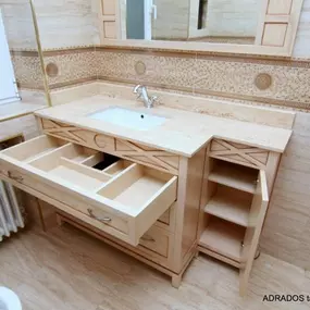 EBANISTERIA_ADRADOS_MUEBLE_BAÑO.JPG