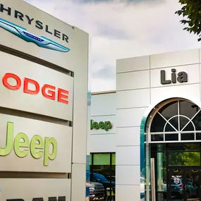 Bild von Lia Chrysler Jeep Dodge Ram Northampton