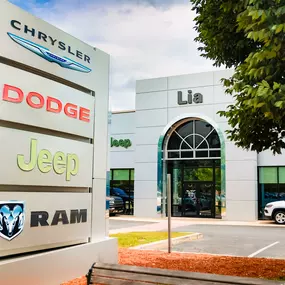 Bild von Lia Chrysler Jeep Dodge Ram Northampton