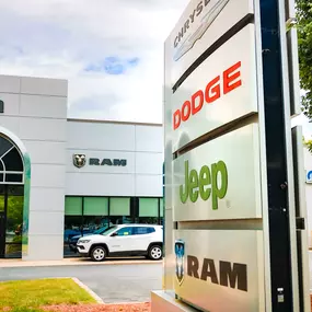 Bild von Lia Chrysler Jeep Dodge Ram Northampton