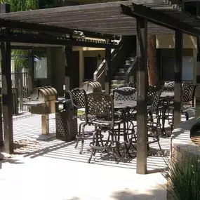 Lounge and Grille Area by the Pool