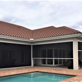 Residential Motorized Outdoor Screen in Plantation, FL