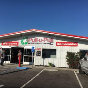 Bild von iPull-uPull Auto Parts - Stockton, CA