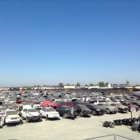 Bild von iPull-uPull Auto Parts - Stockton, CA