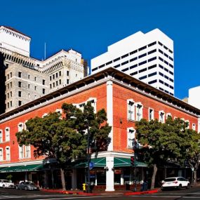 Over 50 Lofts Above 5 Commercial Spaces Located on 6th and E Streets in the Heart of the Gaslamp!