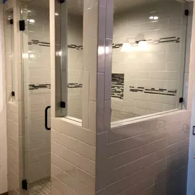 Kerrville's top choice for residential & commercial glass services, including shower doors & enclosures, custom glass table tops & shelving, and mirrors as well as window installation, window repair, re-screening, and commercial glass installation.  Contact us today for more information or to schedule service!