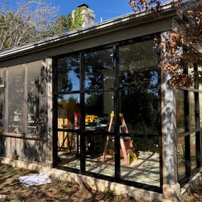 Kerrville's top choice for residential & commercial glass services, including shower doors & enclosures, custom glass table tops & shelving, and mirrors as well as window installation, window repair, re-screening, and commercial glass installation.  Contact us today for more information or to schedule service!