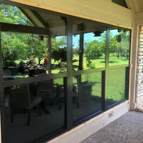 Kerrville's top choice for residential & commercial glass services, including shower doors & enclosures, custom glass table tops & shelving, and mirrors as well as window installation, window repair, re-screening, and commercial glass installation.  Contact us today for more information or to schedule service!