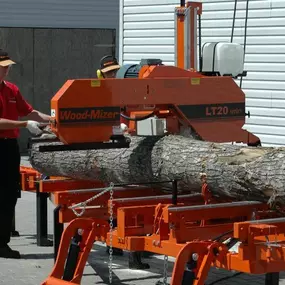 Breukers Bosbouwmachines / Breukers Mobiele Houtzagerij G