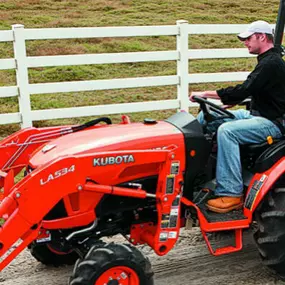 Kubota tractor dealer in Houston, TX