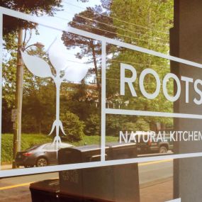 Bild von Roots Natural Kitchen - Catering & App Orders