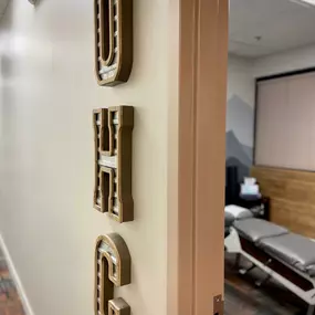 OHC  (Optimal Health Chiropractic) and a peek inside the adjusting room.