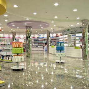 farmacia-ramon-alarcon-instalaciones-02.jpg