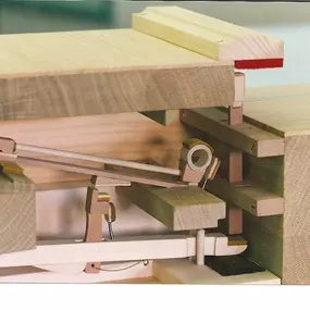 Piano Fuchs in 5020 Salzburg 
unser Mechanik-Modellbau: Detailansicht eines Hammerkopfes / Hammerflg. Cristophori - Bj. 1726