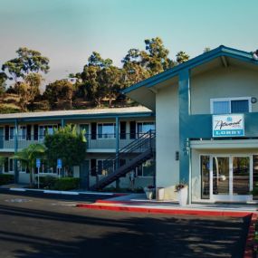 Whether you’re traveling on business or pleasure, our hotel is the best choice in Mission Valley.