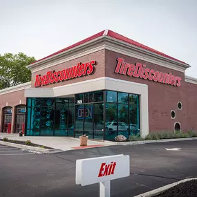 Tire Discounters on 7525 Wooster Pike in Cincinnati