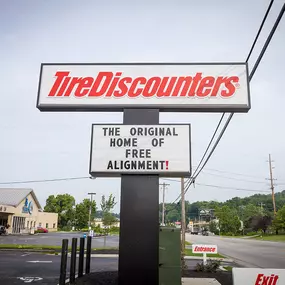 Tire Discounters on 7525 Wooster Pike in Cincinnati