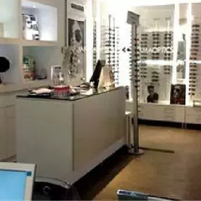 optica-lucena-interior-03.jpg