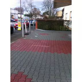 Bild von T. Streich-Pflasterarbeiten-Zaunbau-Rollrasen
