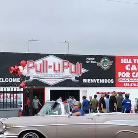 Bild von iPull-uPull Auto Parts - Pomona, CA