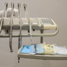 javier-carreno-dentista-herramientas-05.jpg